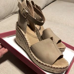 Espadrilles wedges size 8.5
